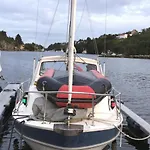 Yacht - Without Shower *