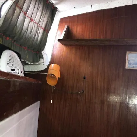 Yacht - Without Shower Hotel na wodzie